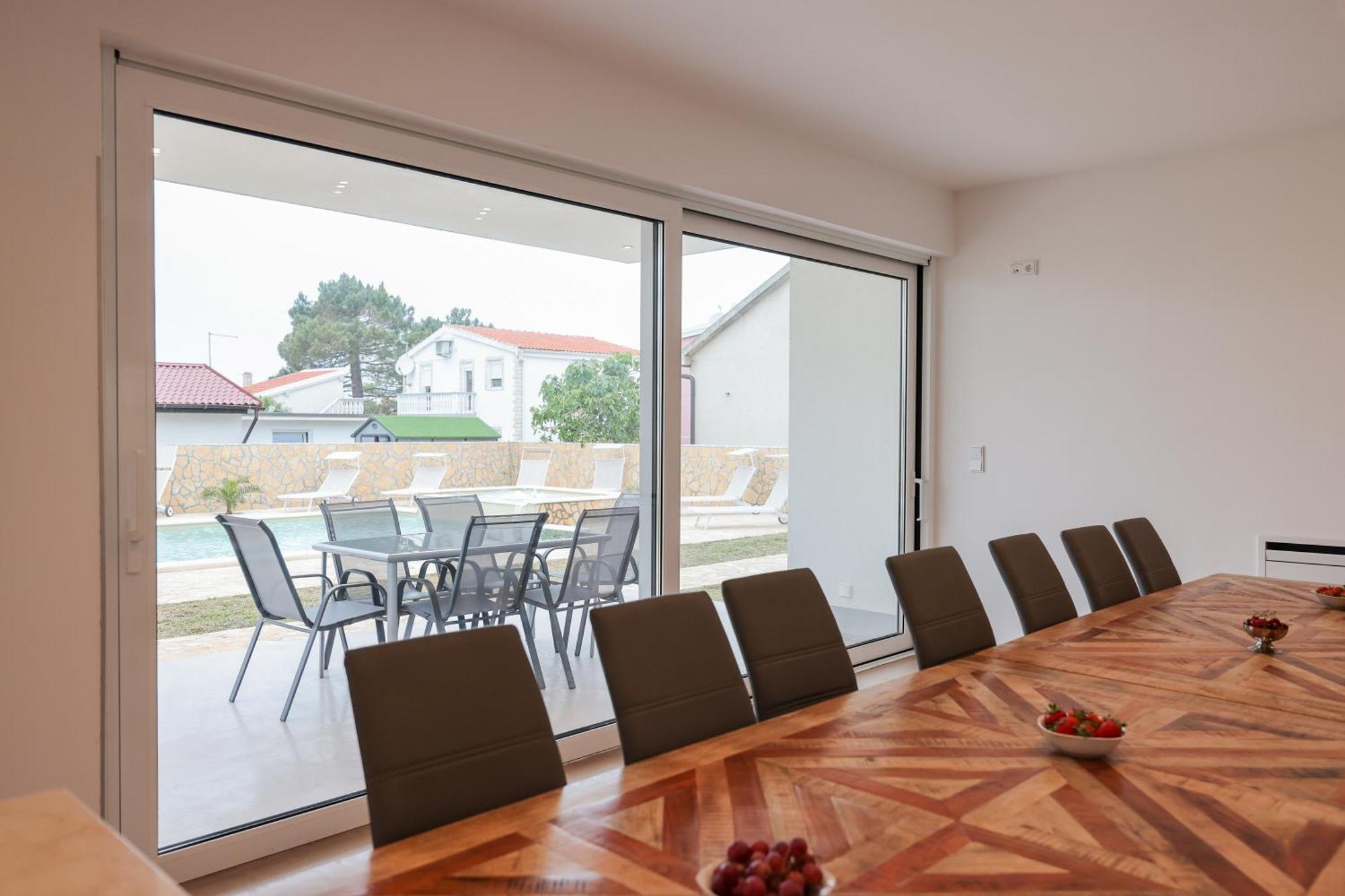 Villa Luxury Eight Bedroom With Swimming Pool And Jacuzzi 100 Meters From The Sea
